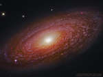 Близкая массивная спиральная галактика NGC 2841