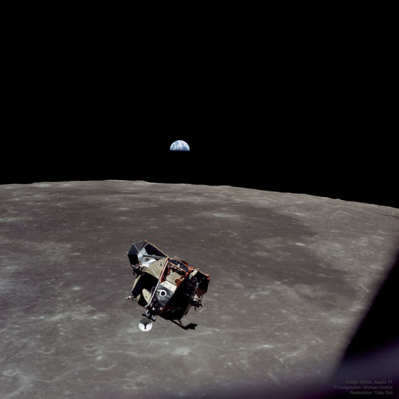 Аполлон-11: Земля, Луна, космический корабль