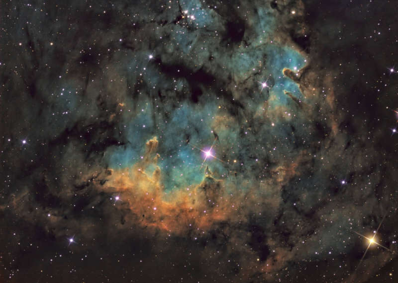 NGC 7822 в Цефее