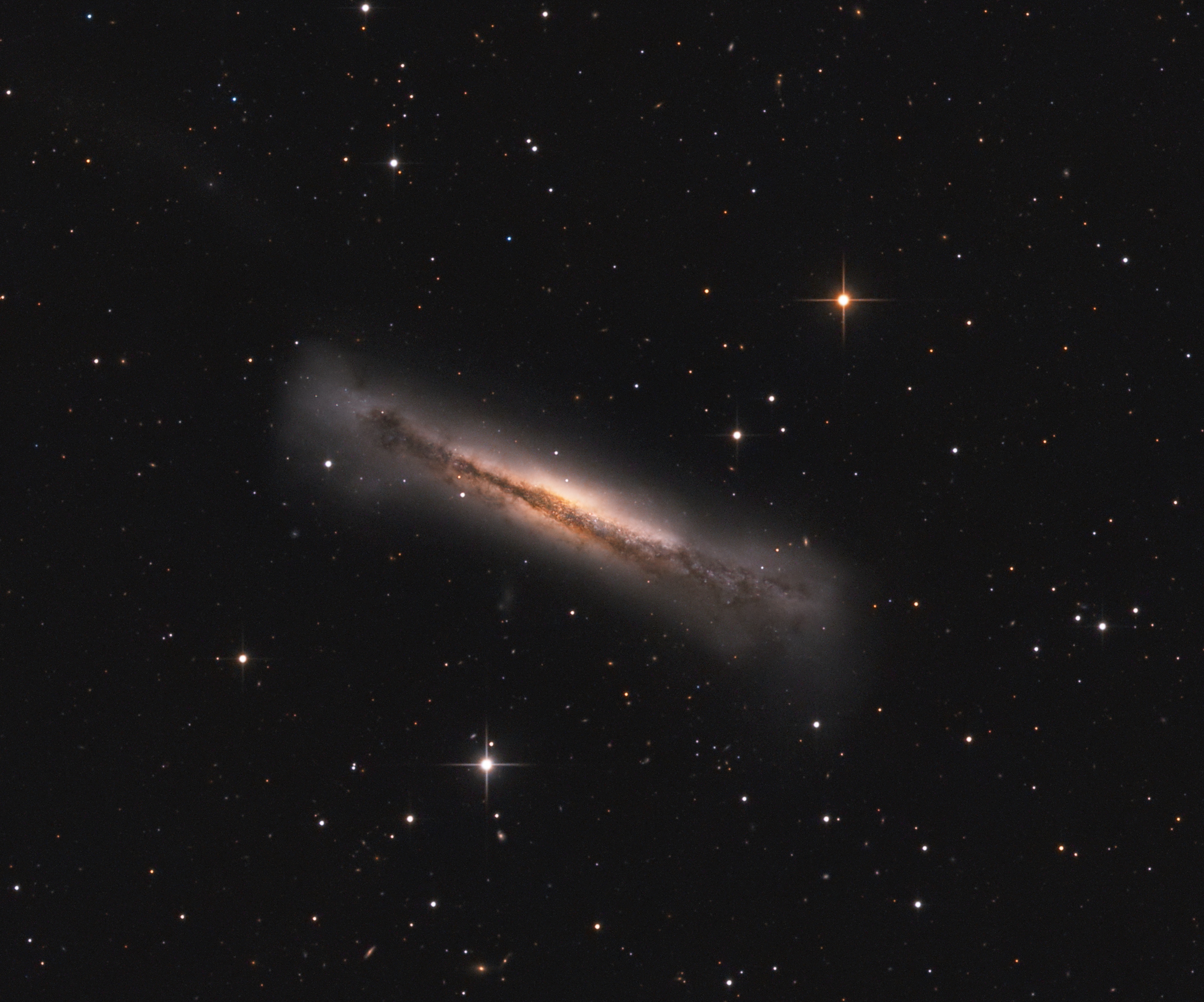 NGC 3628