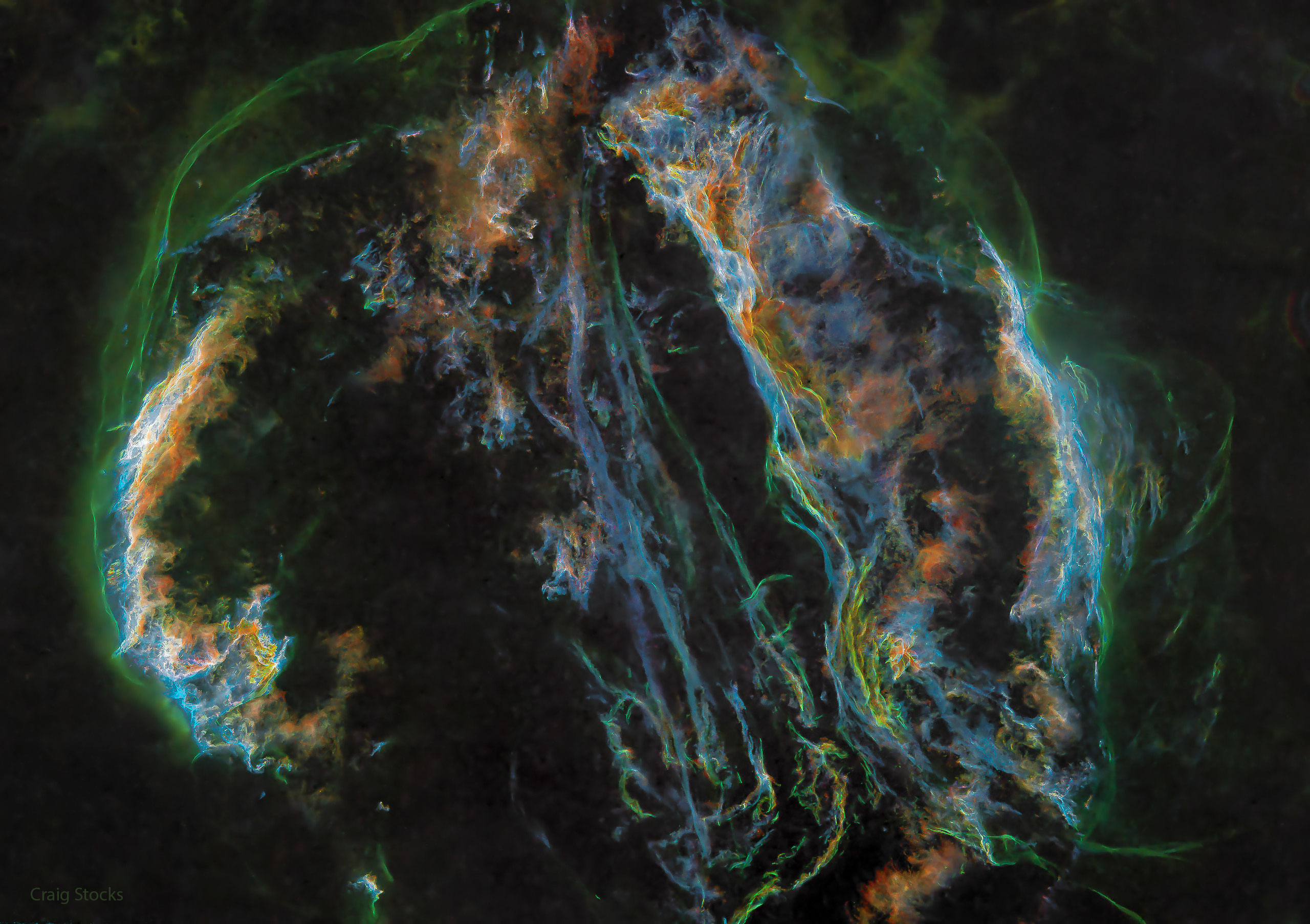 Остаток сверхновой: туманность Вуаль