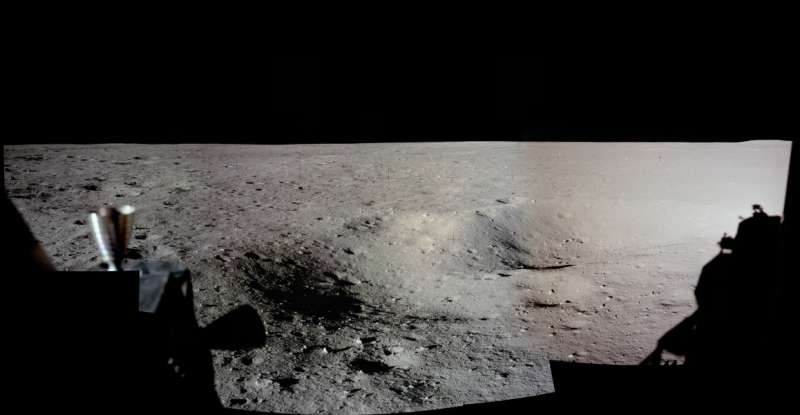 Панорама места посадки Аполлона-11