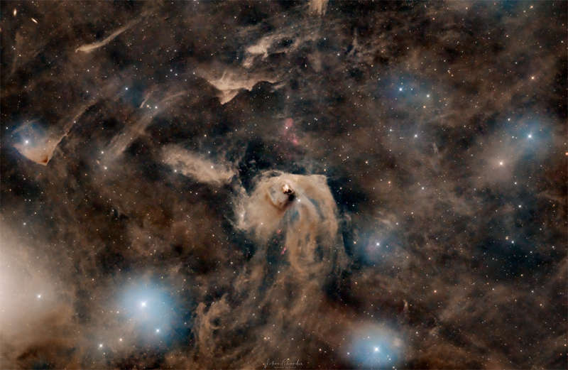 APOD: 2023 March 21 Б Dark Nebulae and Star Formation in Taurus