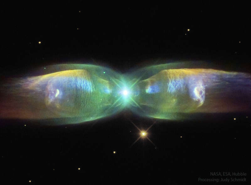 APOD: 2023 April 16 Б M2 9: Wings of a Butterfly Nebula