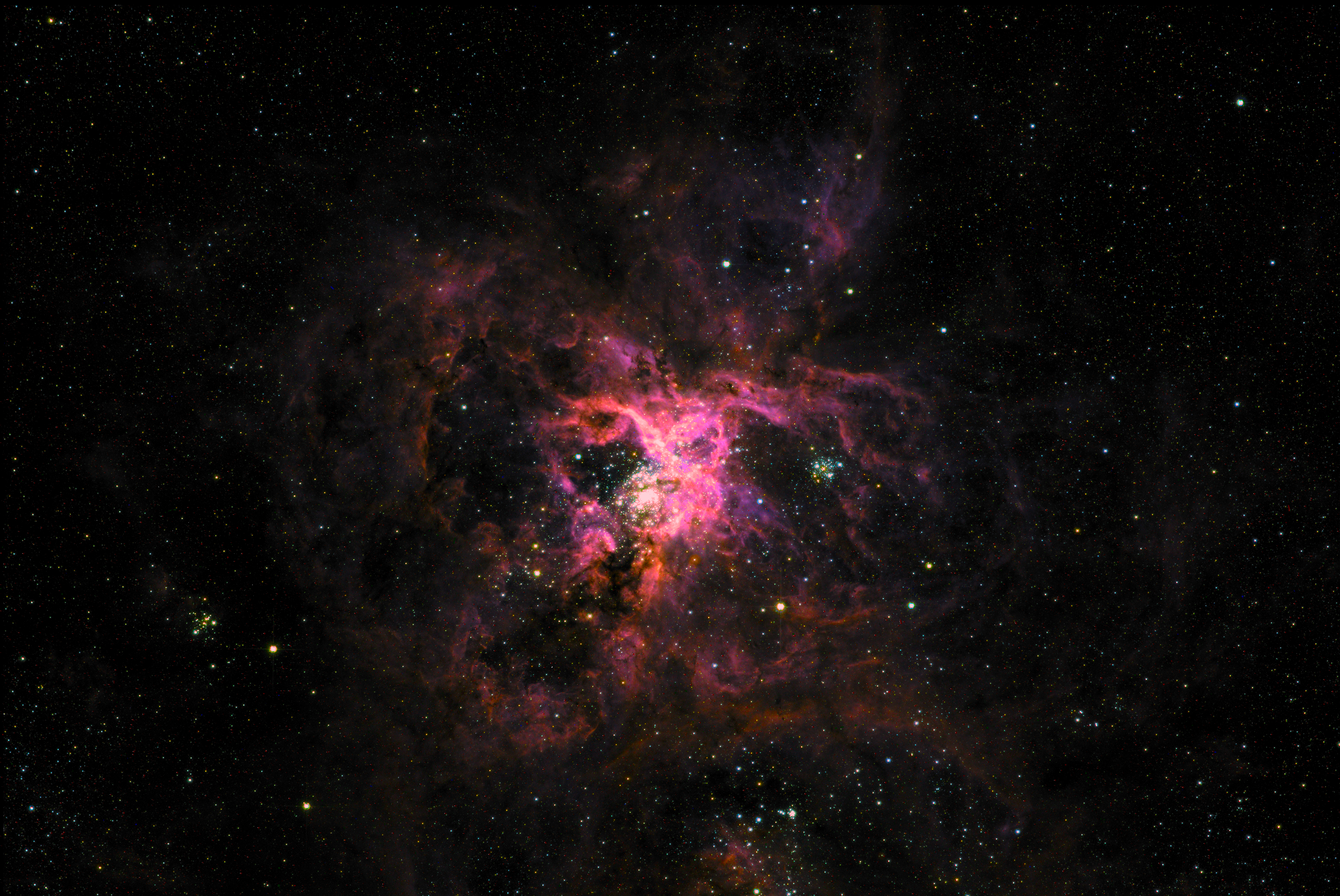 Tumannost' Tarantul ot teleskopa SuperBIT