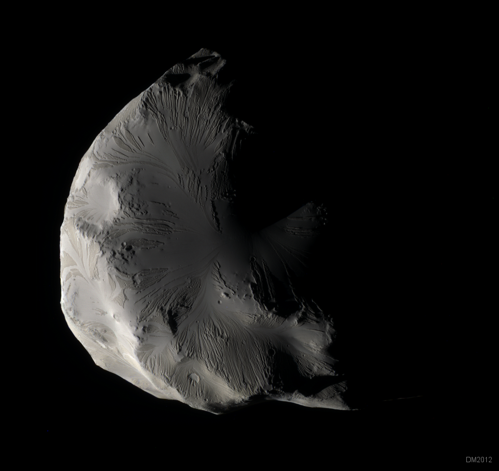 Saturns Moon Helene in Color