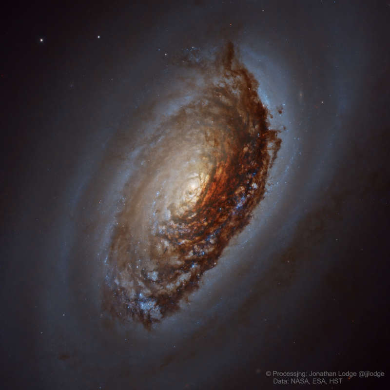 M64: галактика Подбитый Глаз