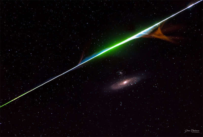 Метеор и галактика