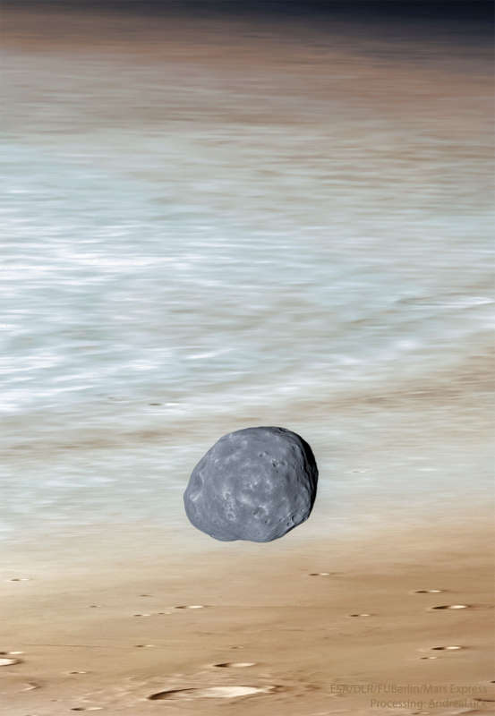APOD: 2023 July 31 Б Phobos over Mars