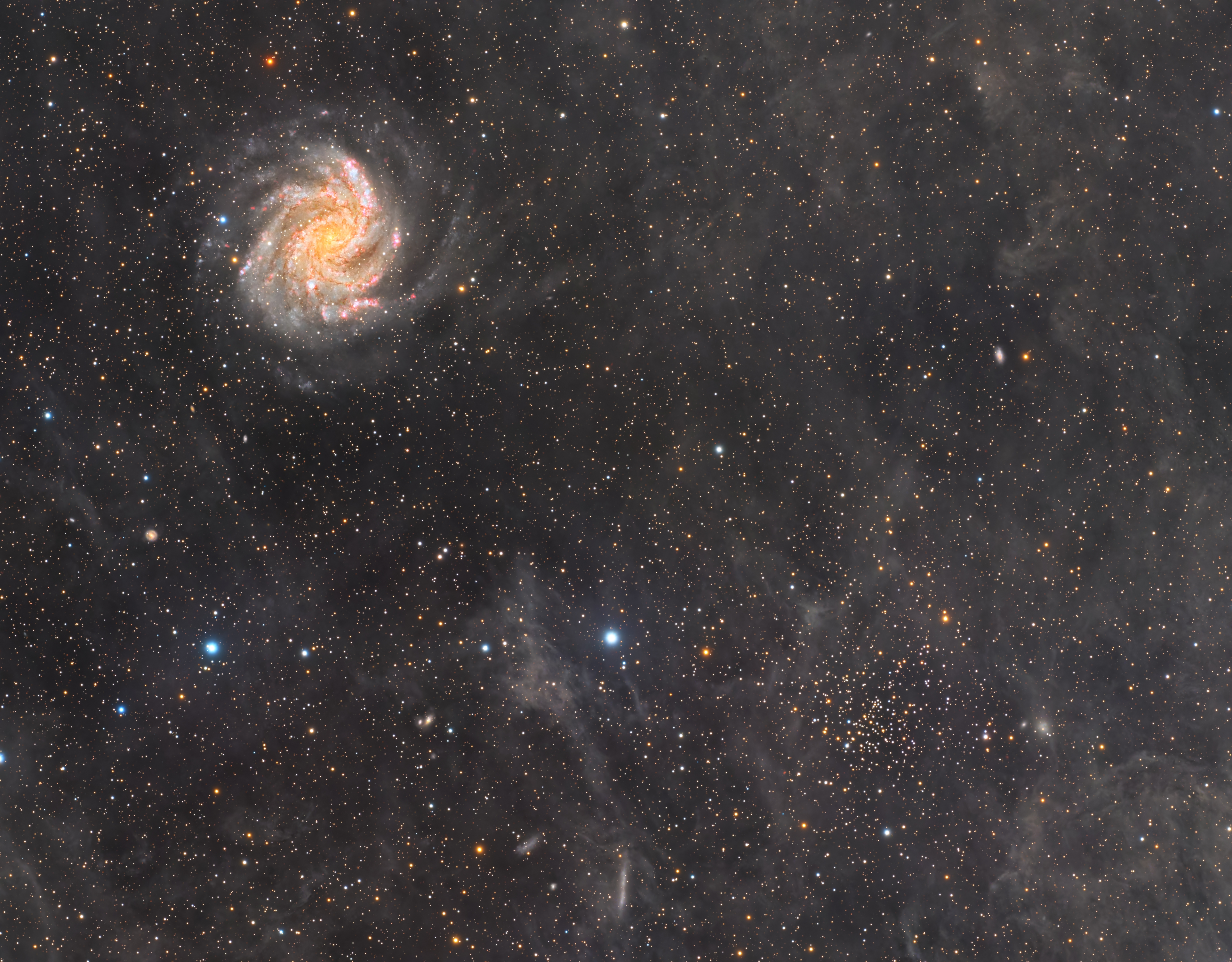 NGC 6946  NGC 6939